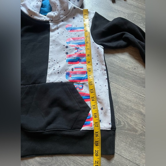 Jordan Kids' Space Glitch Colorblock Pullover Hoodie. Size 8 - 10 years - Picture 12 of 12